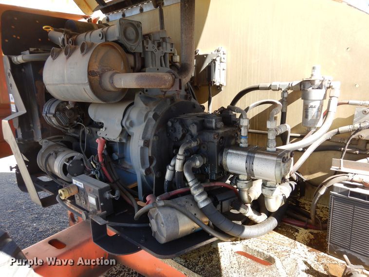 image for item DF8176 2007 JLG 400S  boom lift