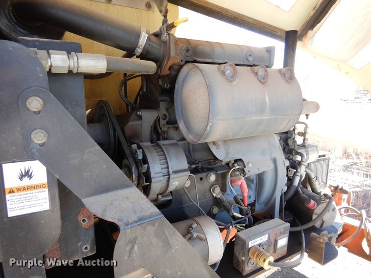 image for item DF8176 2007 JLG 400S  boom lift