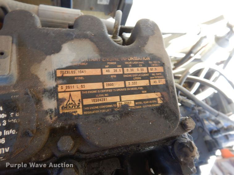 image for item DF8176 2007 JLG 400S  boom lift