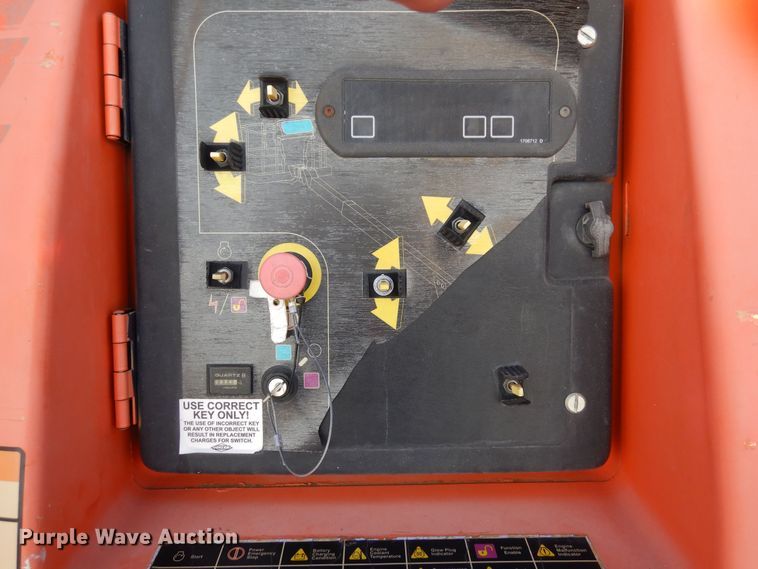 image for item DF8176 2007 JLG 400S  boom lift