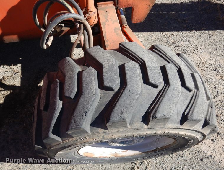 image for item DF8176 2007 JLG 400S  boom lift