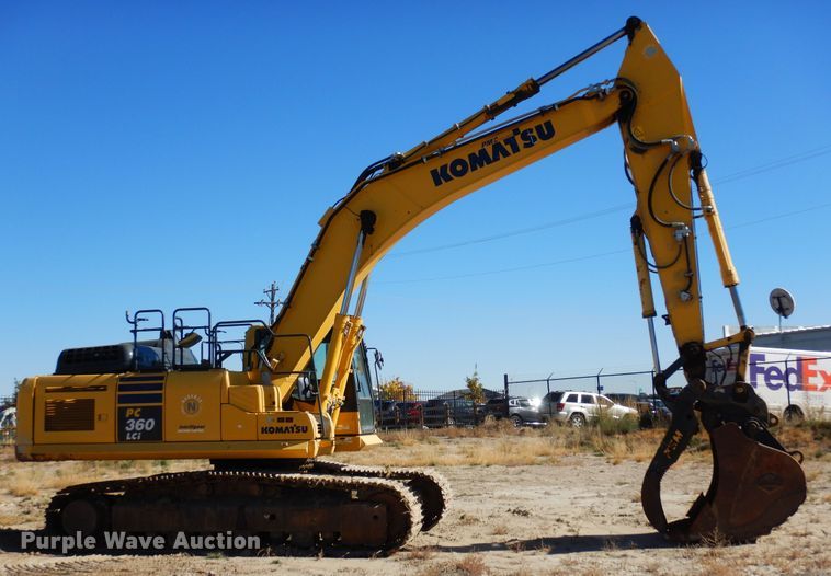 image for item DF8183 2016 Komatsu PC360LCi-11  excavator