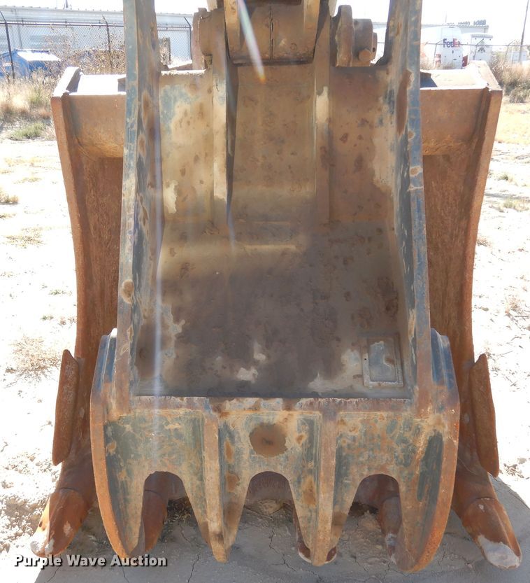 image for item DF8183 2016 Komatsu PC360LCi-11  excavator