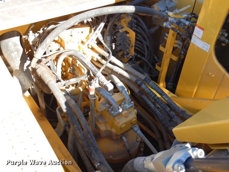 image for item DF8183 2016 Komatsu PC360LCi-11  excavator