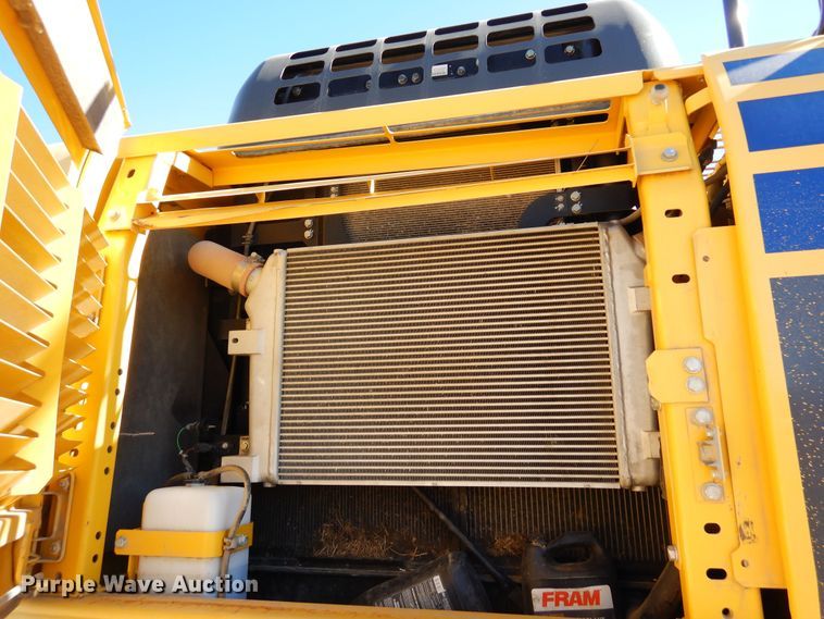 image for item DF8183 2016 Komatsu PC360LCi-11  excavator