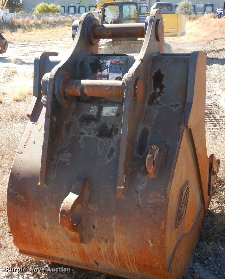 image for item DF8183 2016 Komatsu PC360LCi-11  excavator