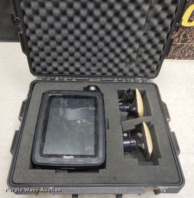 image for item DF8183 2016 Komatsu PC360LCi-11  excavator