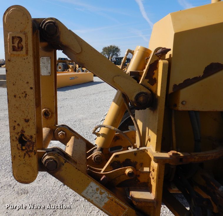 image for item DK2039 2006 Caterpillar 143H  VHP motor grader