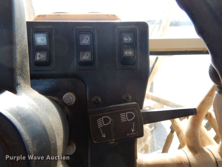 image for item DK2039 2006 Caterpillar 143H  VHP motor grader