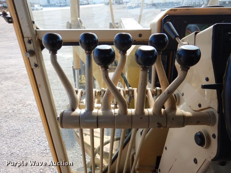 image for item DK2039 2006 Caterpillar 143H  VHP motor grader