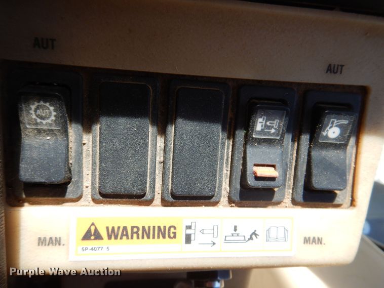 image for item DK2039 2006 Caterpillar 143H  VHP motor grader