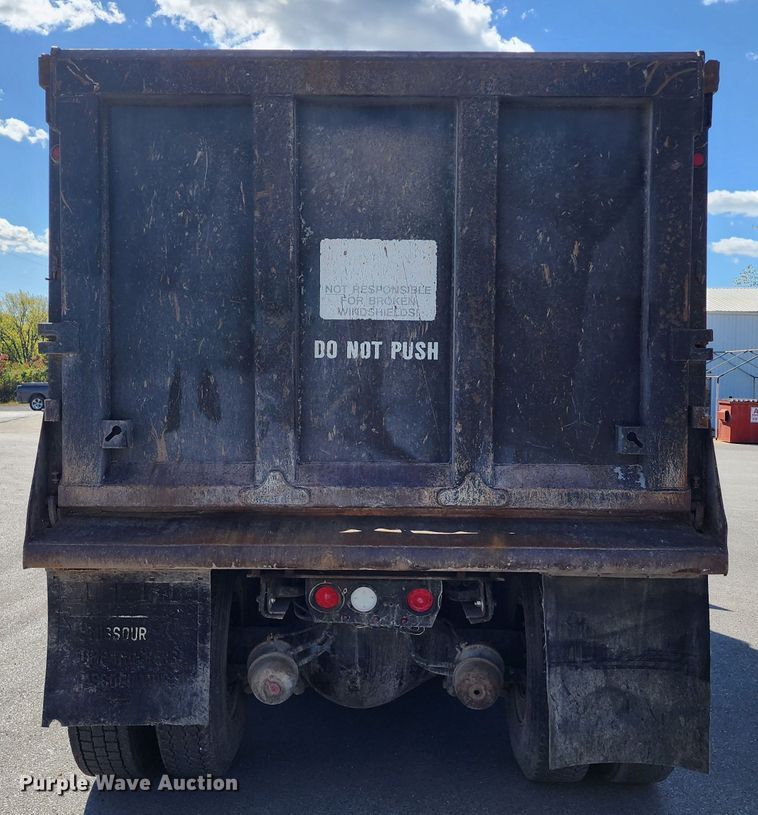 image for item DL6715 2005 Kenworth T800  dump truck