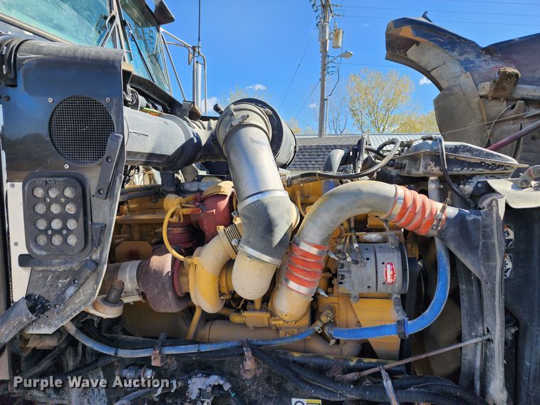 image for item DL6715 2005 Kenworth T800  dump truck