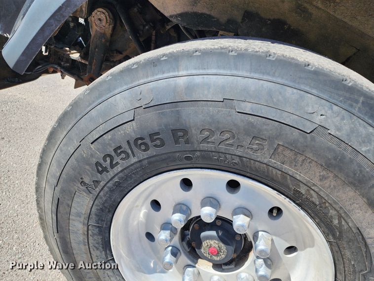 image for item DL6715 2005 Kenworth T800  dump truck