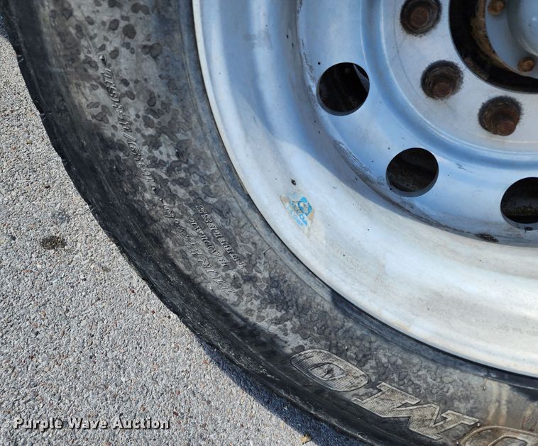 image for item DL6715 2005 Kenworth T800  dump truck