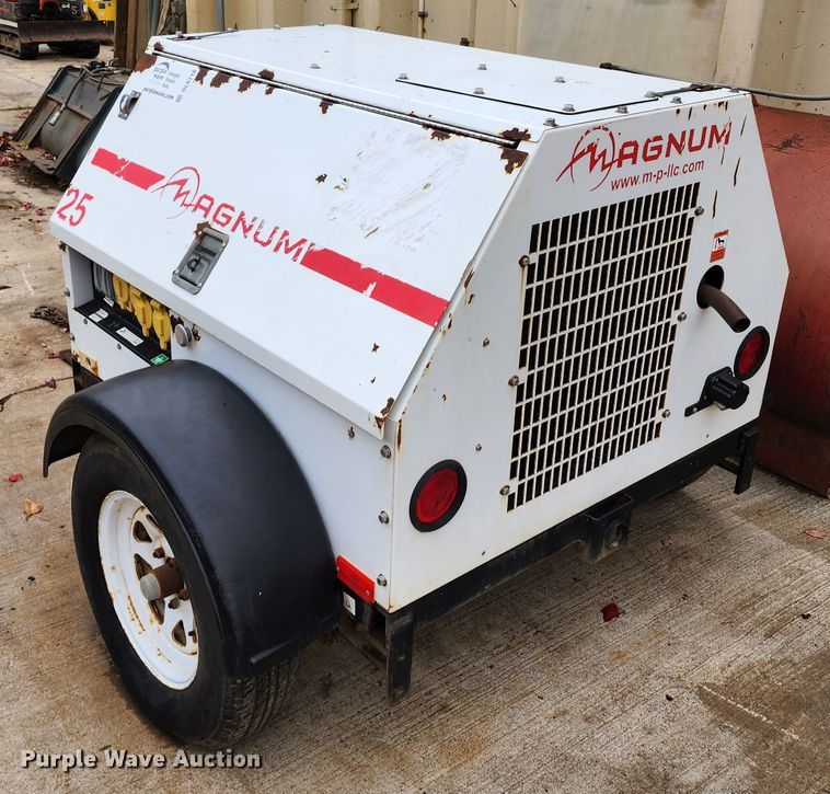 image for item DL6716 2006 Magnum MLG25  generator