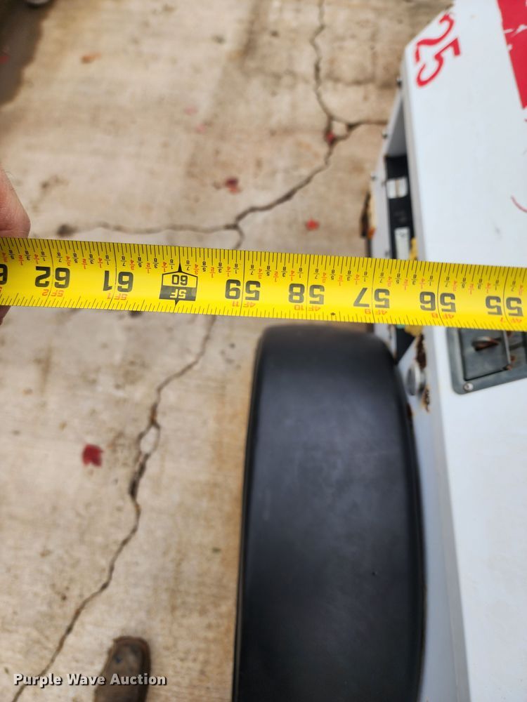 image for item DL6716 2006 Magnum MLG25  generator