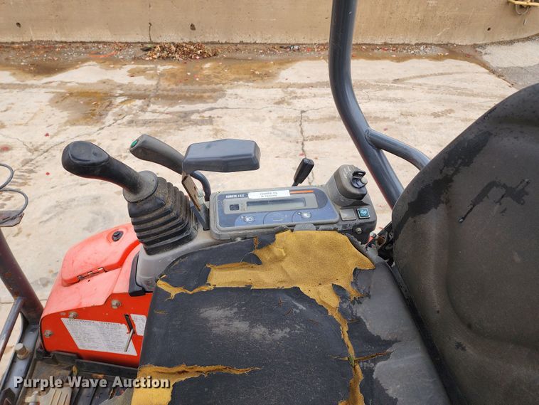 image for item DL6718 2014 Kubota U17  mini excavator