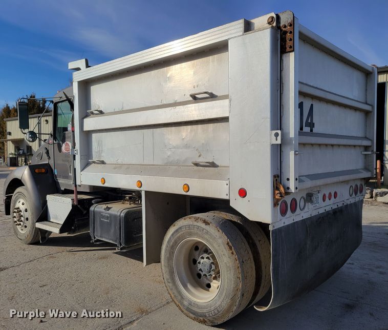 image for item DM8090 1996 Kenworth T300  dump truck