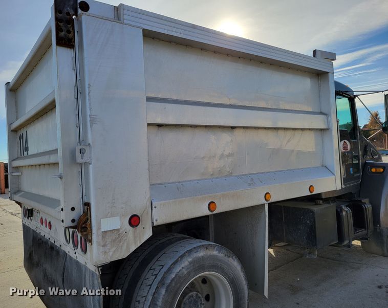 image for item DM8090 1996 Kenworth T300  dump truck