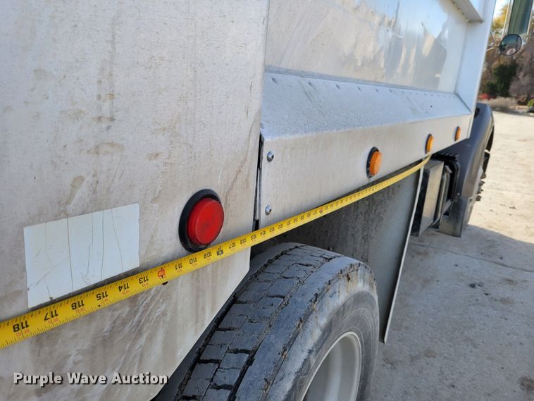 image for item DM8090 1996 Kenworth T300  dump truck