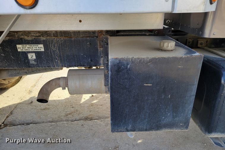 image for item DM8090 1996 Kenworth T300  dump truck