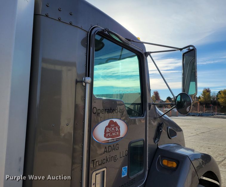 image for item DM8090 1996 Kenworth T300  dump truck