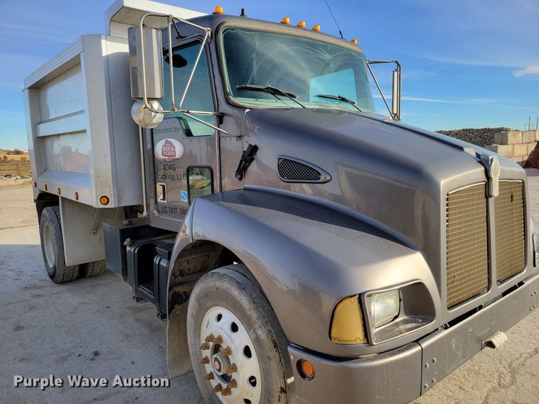 image for item DM8090 1996 Kenworth T300  dump truck