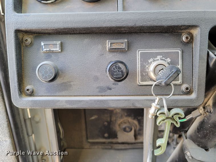 image for item DM8090 1996 Kenworth T300  dump truck