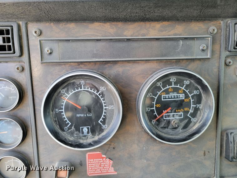 image for item DM8090 1996 Kenworth T300  dump truck