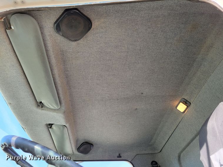 image for item DM8090 1996 Kenworth T300  dump truck