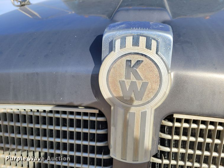 image for item DM8090 1996 Kenworth T300  dump truck