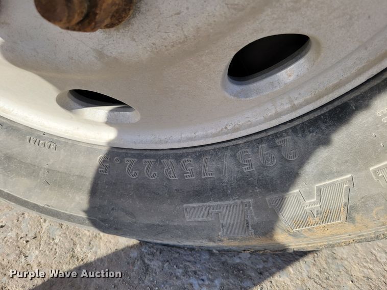 image for item DM8090 1996 Kenworth T300  dump truck