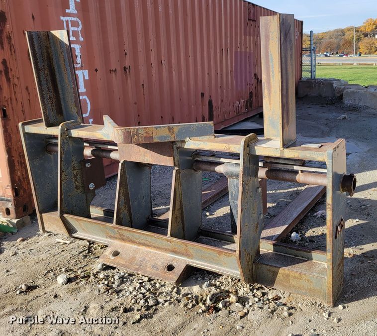 image for item DM8091 Hyundai HL760-7  forks