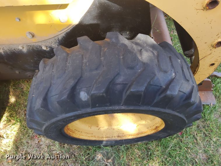 image for item DN6897 2005 Caterpillar 216B  skid steer loader