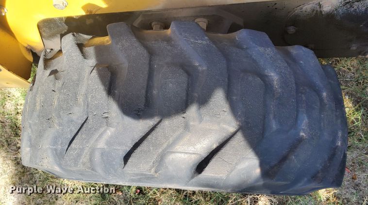 image for item DN6897 2005 Caterpillar 216B  skid steer loader
