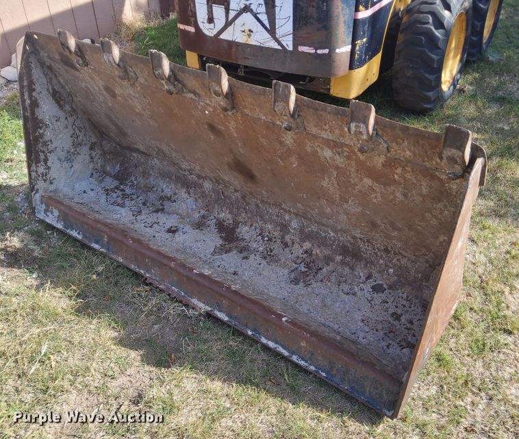 image for item DN6897 2005 Caterpillar 216B  skid steer loader