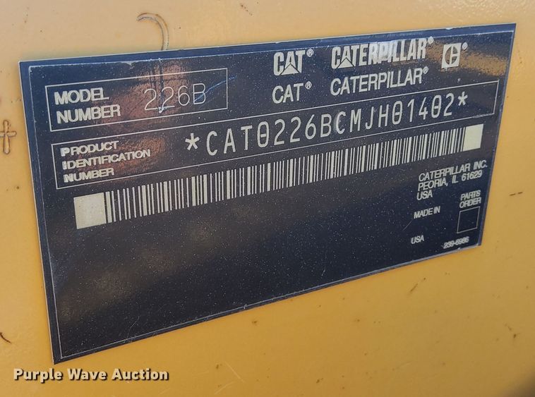 image for item DN6898 2004 Caterpillar 226B  skid steer loader
