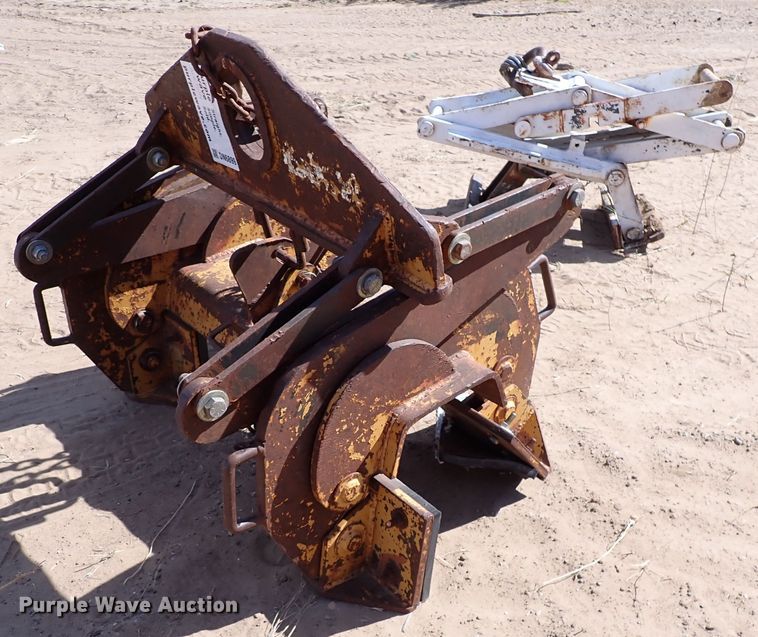 image for item DN6899 (2) barrier clamps