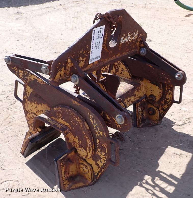 image for item DN6899 (2) barrier clamps