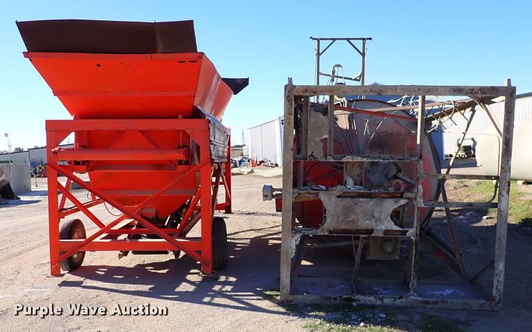 image for item DN6905 Conoco  concrete batch plant