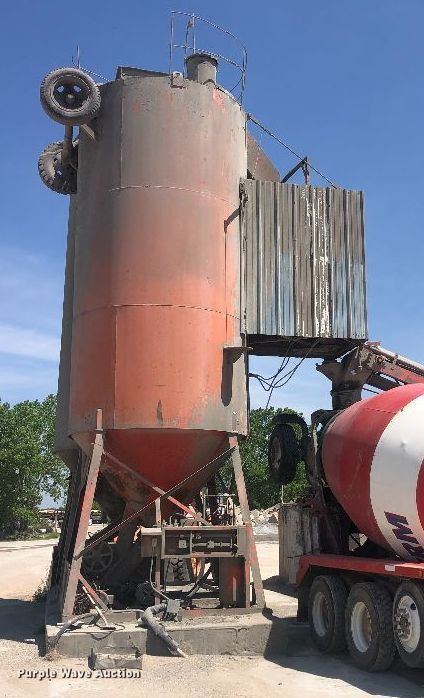 image for item DN6905 Conoco  concrete batch plant