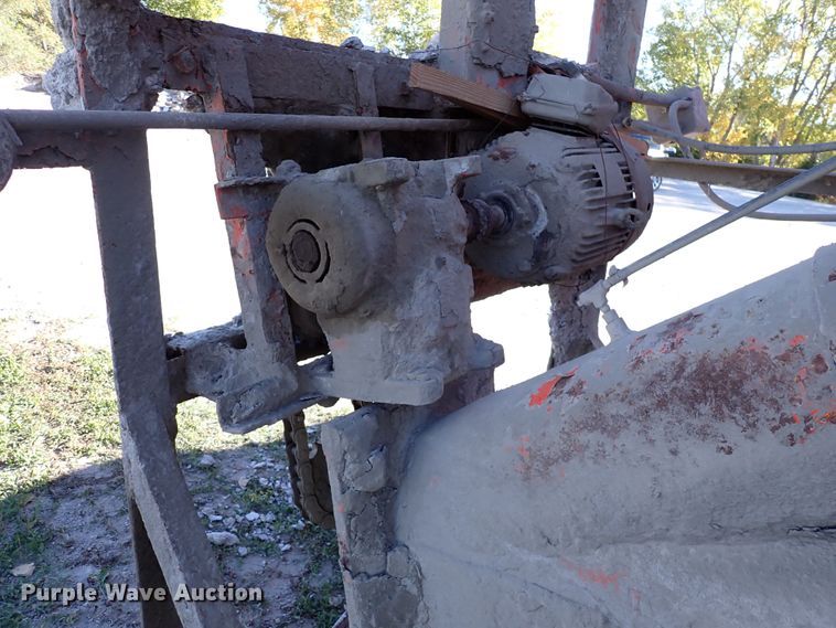 image for item DN6905 Conoco  concrete batch plant