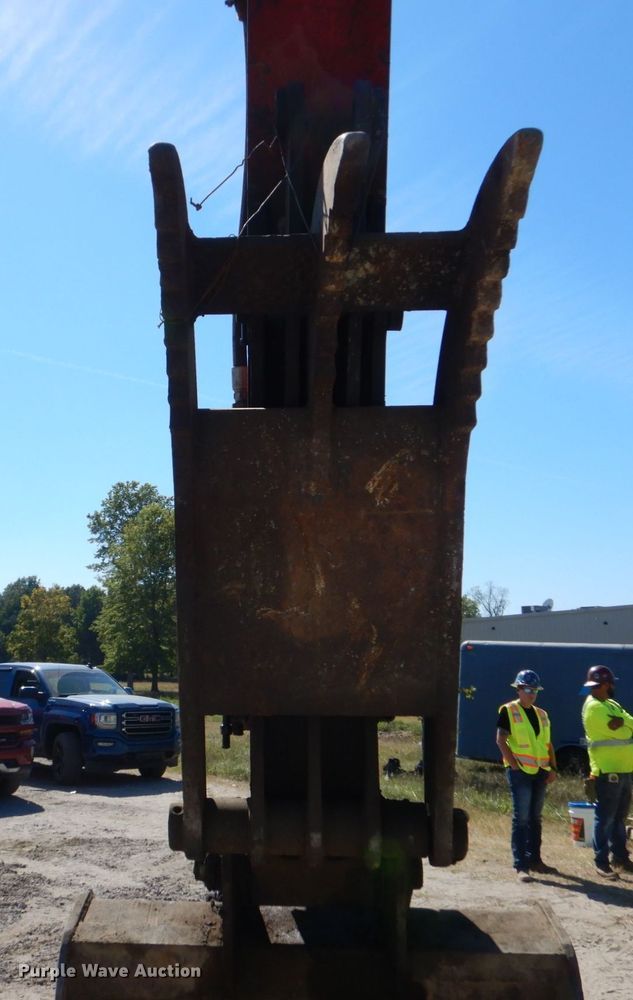 image for item DO1616 2004 Link Belt 225  excavator