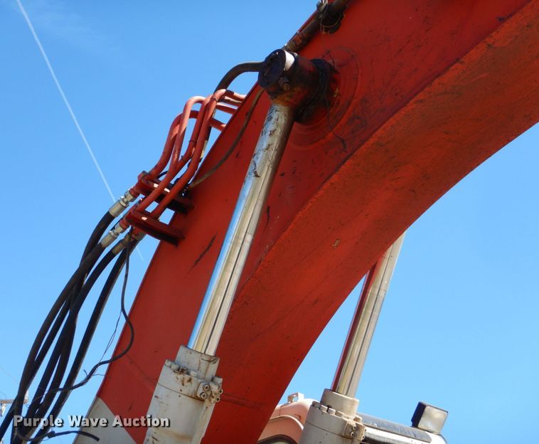 image for item DO1616 2004 Link Belt 225  excavator