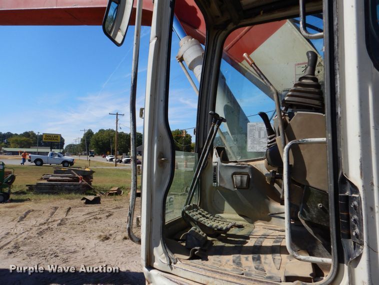 image for item DO1616 2004 Link Belt 225  excavator