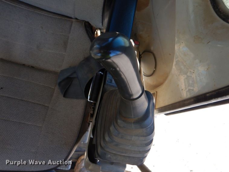 image for item DO1616 2004 Link Belt 225  excavator