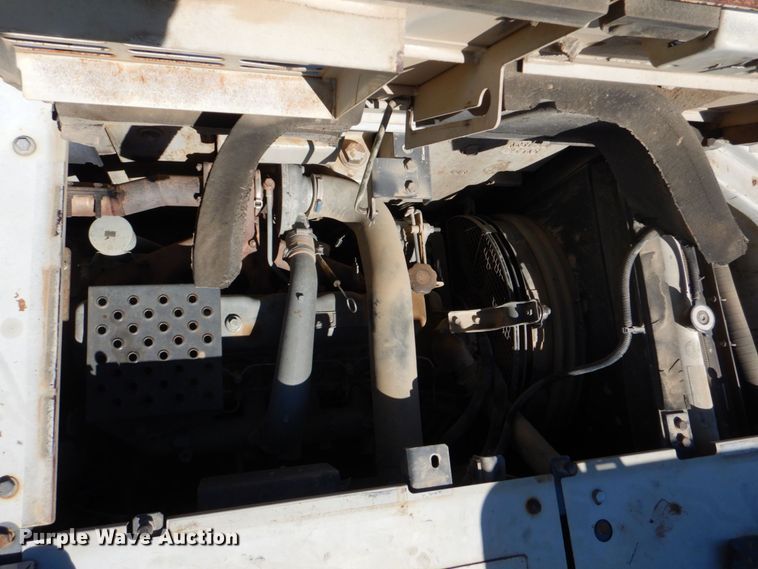 image for item DO1616 2004 Link Belt 225  excavator