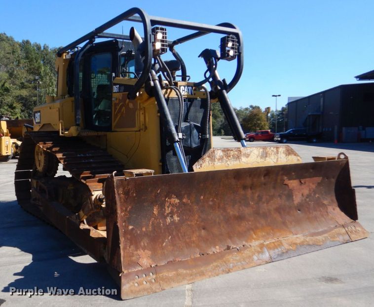 image for item DO1645 2015 Caterpillar D6T LGP  dozer