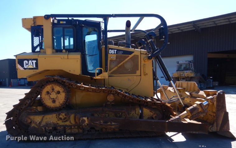 image for item DO1645 2015 Caterpillar D6T LGP  dozer